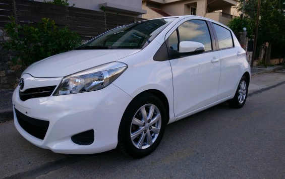 Toyota Yaris 1.4 D-4D ACTIVE PLUS AUTO