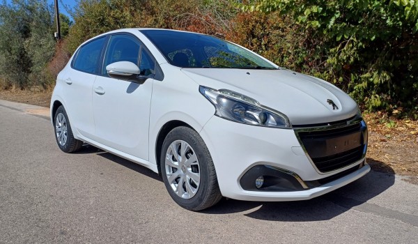 Peugeot 208 2019 1.5 BlueHDi 100HP Business